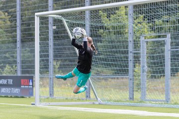 Bild 22 - Saisonstart Oberliga